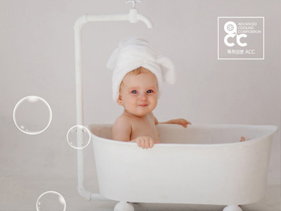 Minimal skincare packaging